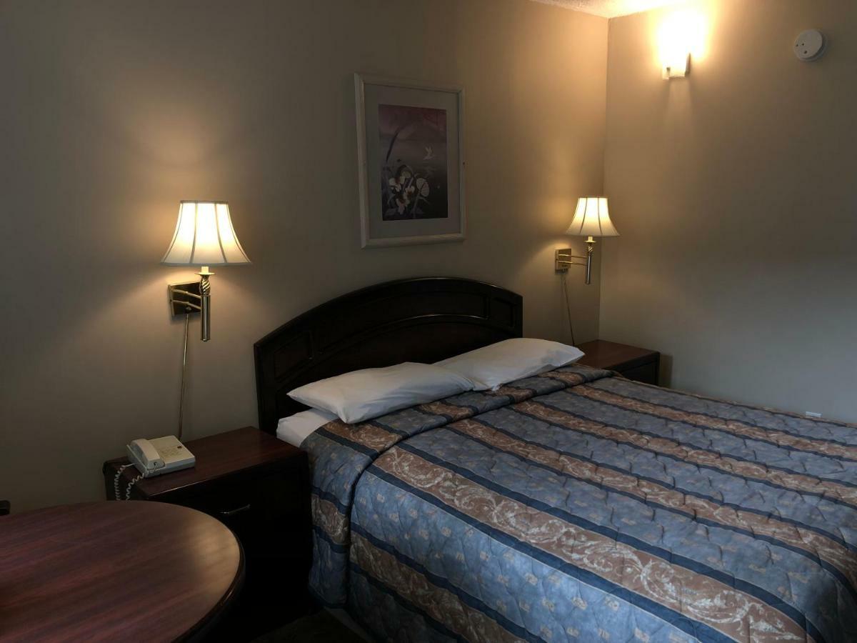 Travellers Inn Κάλγκαρι Εξωτερικό φωτογραφία
