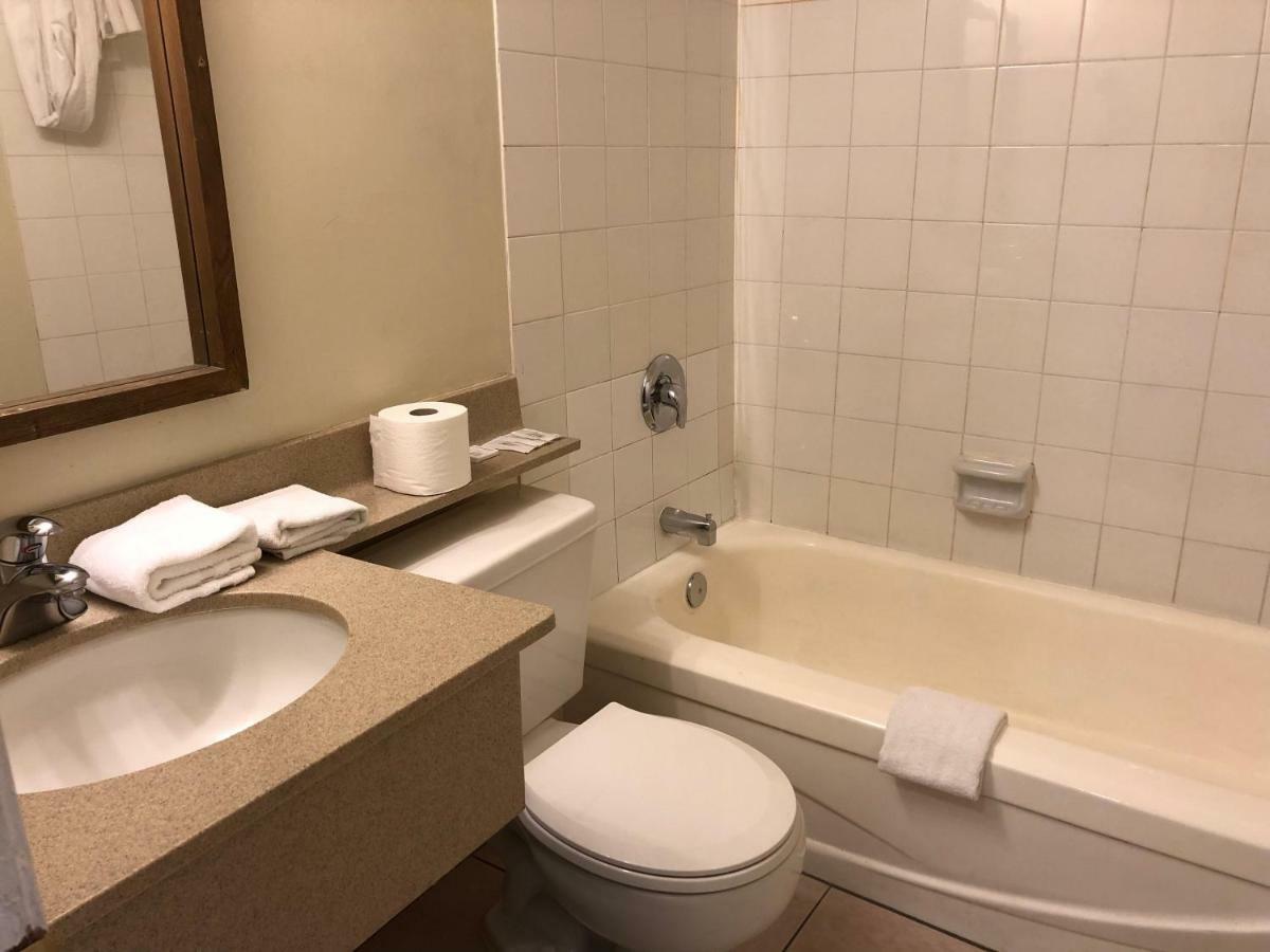 Travellers Inn Κάλγκαρι Εξωτερικό φωτογραφία