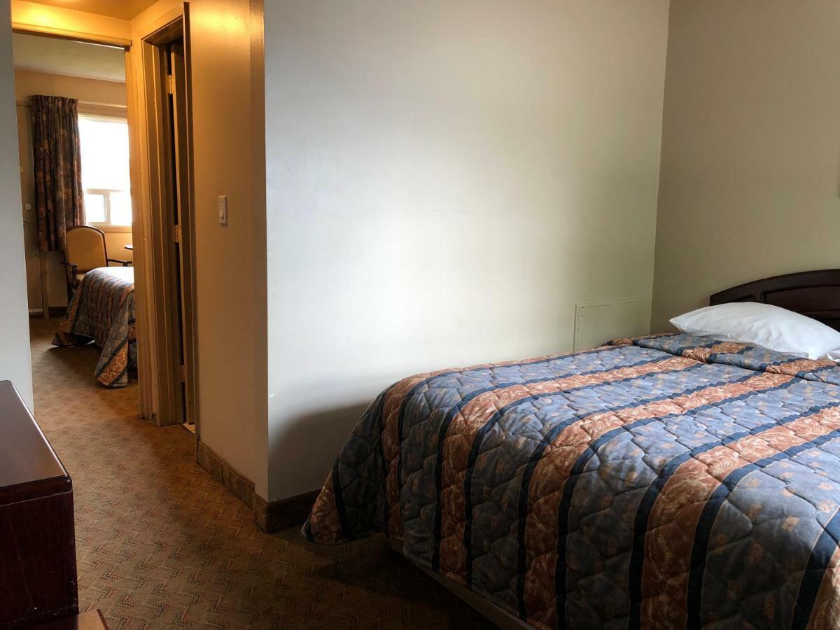 Travellers Inn Κάλγκαρι Εξωτερικό φωτογραφία